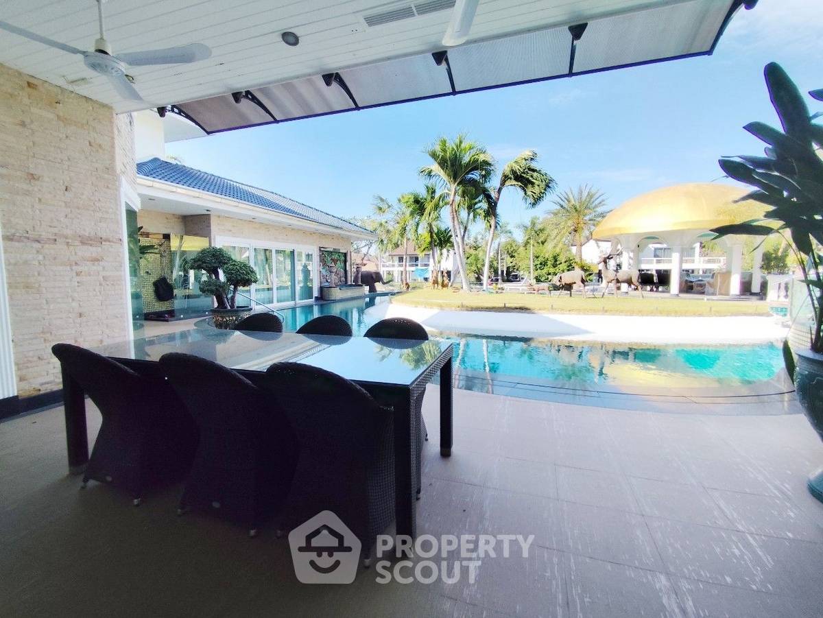 picture 4-BR Villa at Jomtien Yacht Club 3 close to Pattaya (ID 1972892) - 8/40