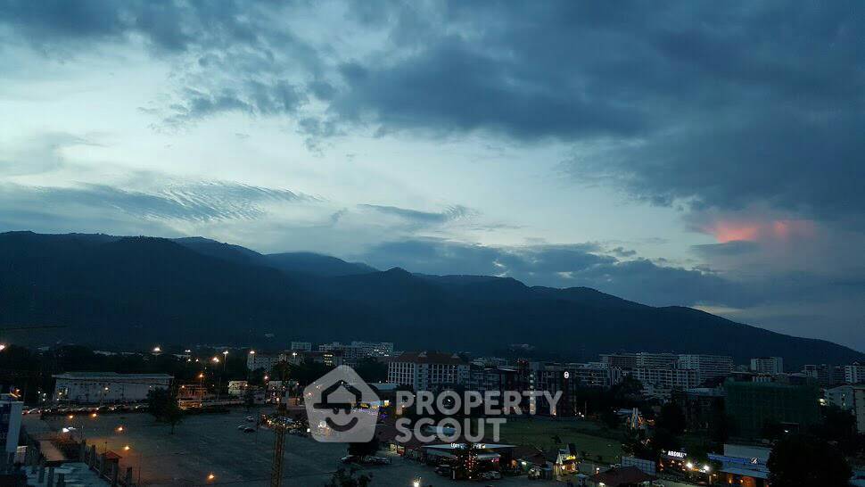 รูป คอนโด 3-ห้องนอน ที่ ฮิลล์ไซด์ คอนโดมิเนียม 3 ใกล้ นิมมานเหมินท์ (ID 1505923) - รูปที่ 9/12