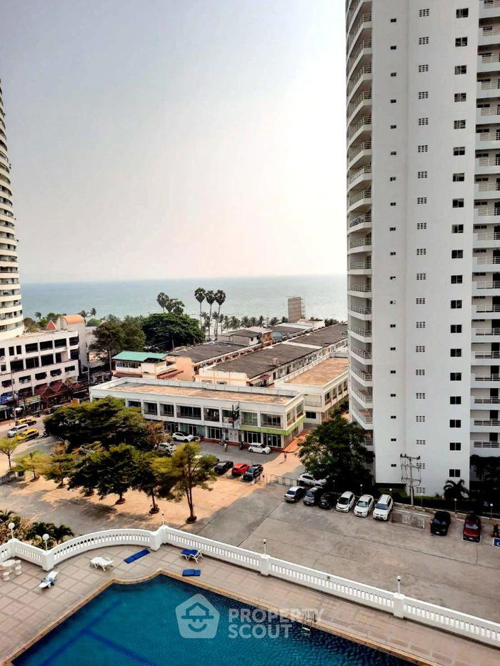 picture 3-BR Condo at Jomtien Complex Condotel close to Jomtien Beach (ID 1000711) - 3/7