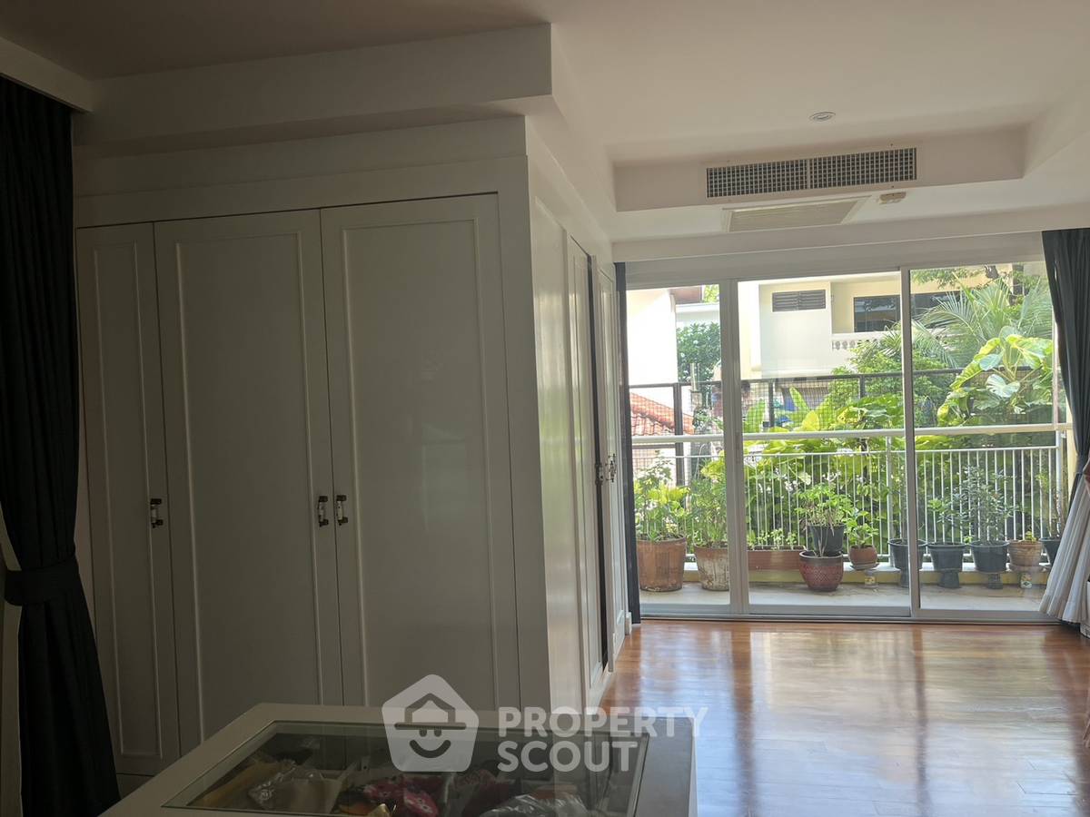 รูป คอนโด 4-ห้องนอน ที่ ซิลเวอร์ เฮอริเทจ คอนโดมิเนียม ใกล้ BTS ทองหล่อ (ID 1917835) - รูปที่ 10/13