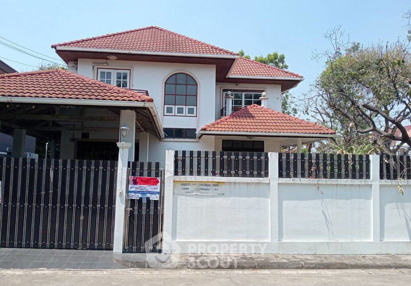 Houses for sale : 5-BR House at Noble Geo Watcharapol in Tha Raeng (ID 2098279)