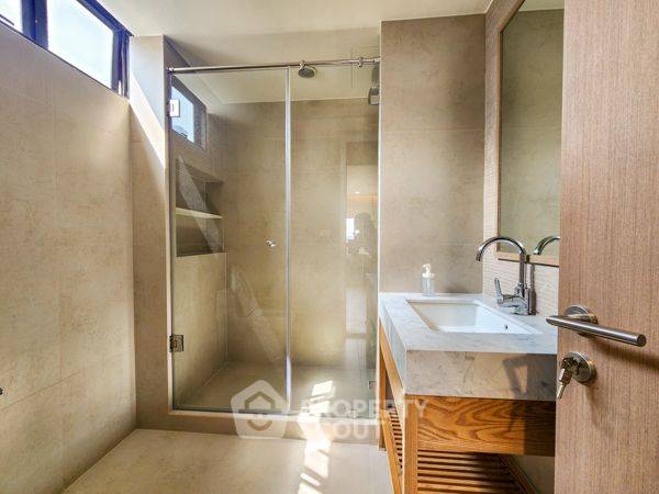 picture 4-BR Condo at United Tower Thong Lor near BTS Thong Lor (ID 2005441) - 10/24
