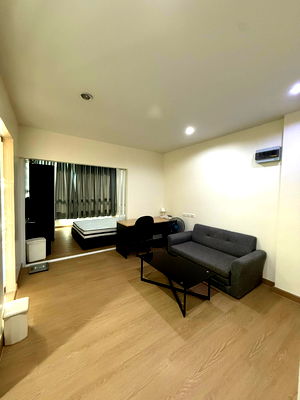 Condos for rent Pho Kaew Road : Condo for rent: Happy Condo Lat Phrao 101