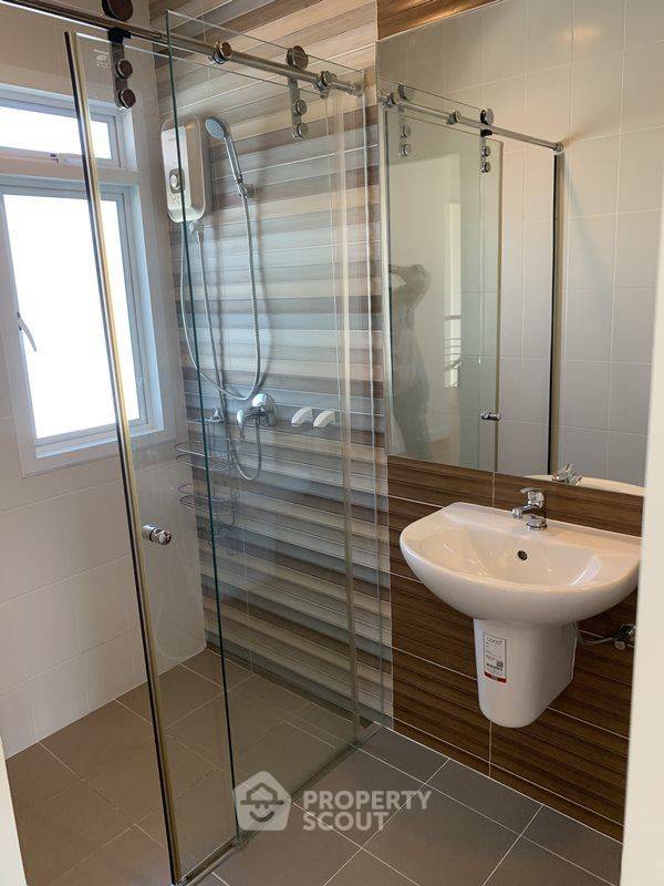 picture 3-BR House at Bangkok Boulevard Praram 9 Srinakarin close to Krungthep Kreetha (ID 2150387) - 6/9