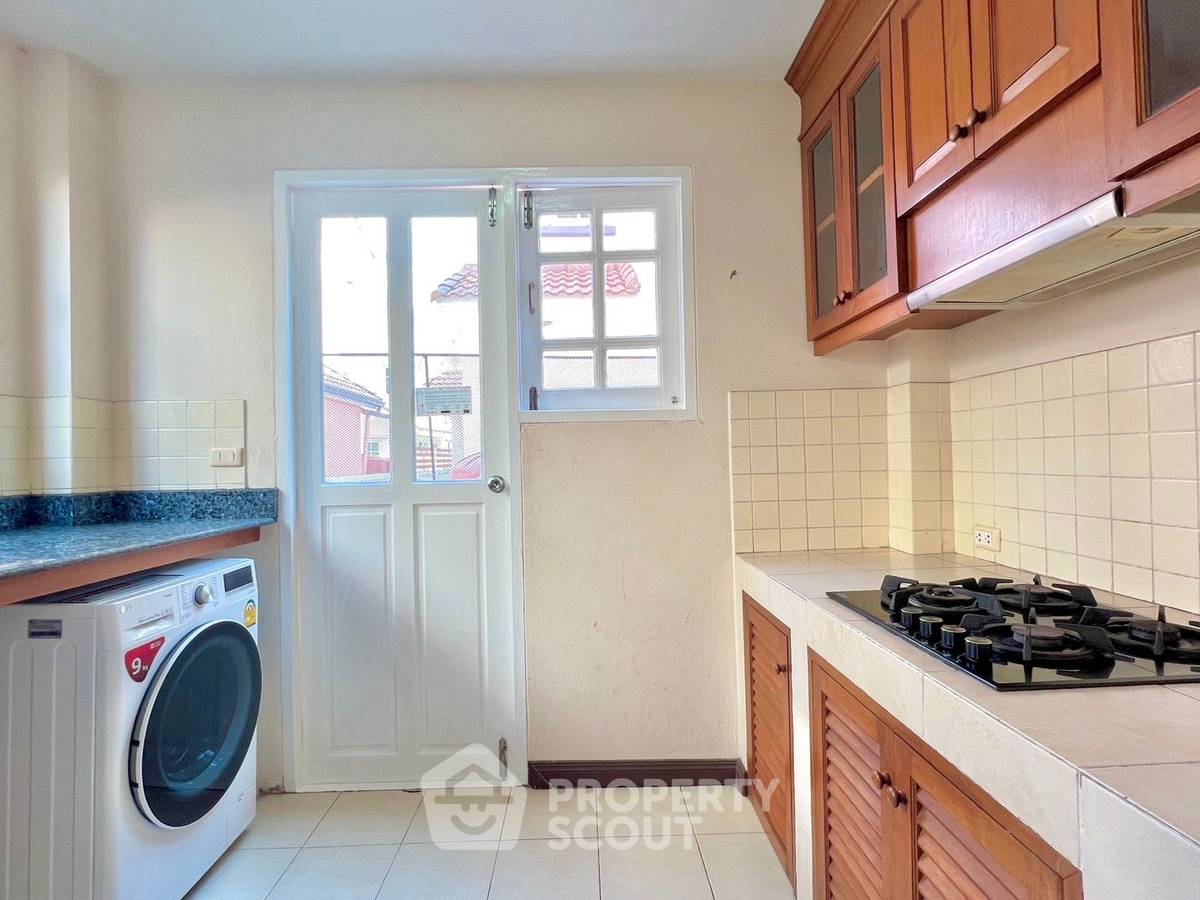 picture 3-BR House close to Pattaya (ID 1540432) - 6/16