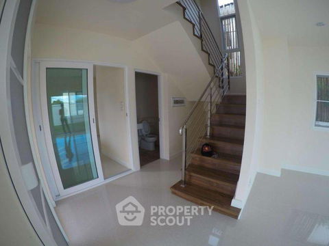 บ้าน 3-ห้องนอน ที่ ดิโอเรียนทอล วงแหวนรอบ 2 ดอนจั่น ใน ไชยสถาน (ID 2150278)