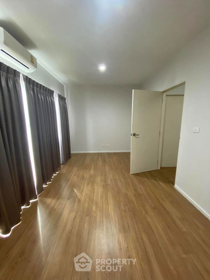 picture 3-BR Townhouse at Baan Klang Muang Pinklao - Charan near MRT Bang Phlat (ID 2177674) - 6/8