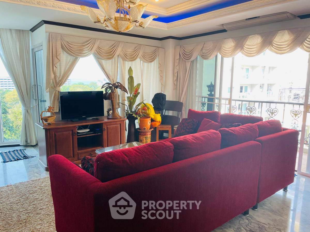 picture 2-BR Condo at Siam Oriental Twins Pratumnak close to Phratamnak (ID 1893780) - 4/12