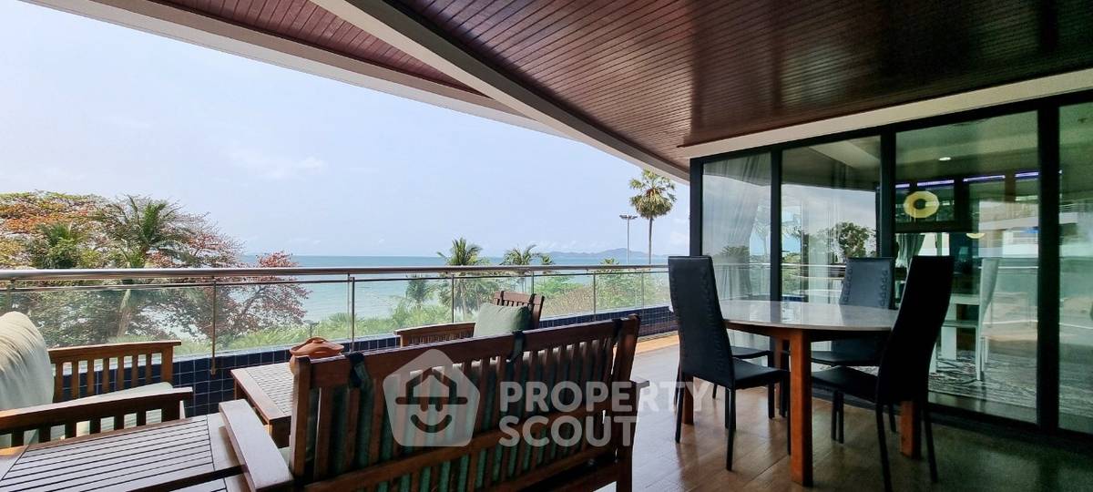 picture 2-BR Condo at Baan Haad Uthong Condominium close to Phratamnak (ID 2137052) - 1/28