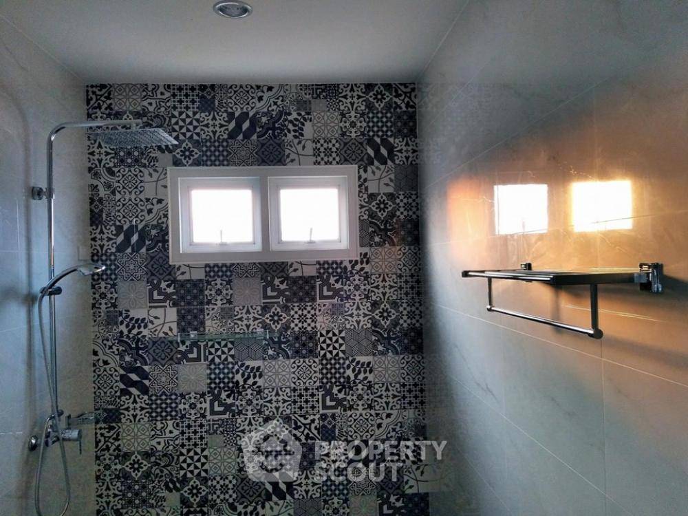 picture 2-BR House in Buak Khang (ID 1480184) - 10/14
