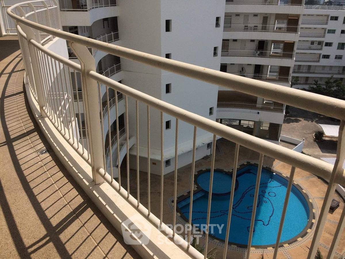 picture 2-BR Condo at Chamchuri Condo 2 close to Khao Takiab beach (ID 1349117) - 6/12