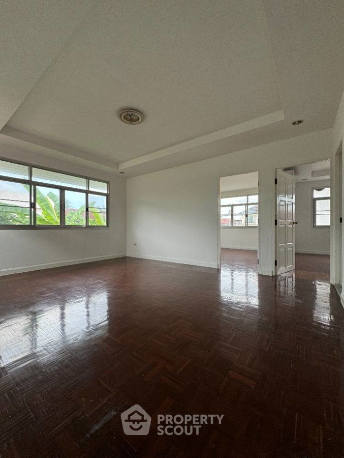 picture 5-BR House at Sammakorn Ramkhamhaeng in Saphan Sung (ID 1718264) - 11/17