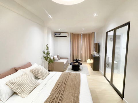 For Sale: Impress Town Condo 1 Bedroom, 1 Bathroom, 30 sq.m., 2nd Floor, near Nimman (ID:1180CS)