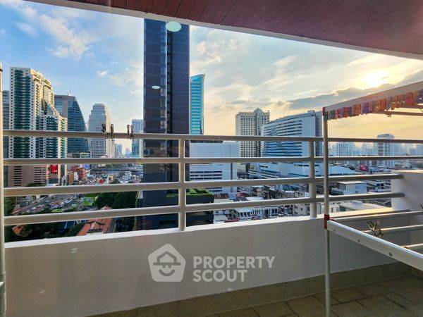 รูป คอนโด 3-ห้องนอน ที่ วัฒนา ไฮทส์ คอนโดมิเนียม ใกล้ MRT สุขุมวิท (ID 2005446) - รูปที่ 14/28