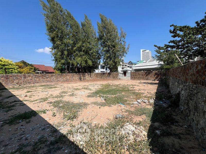 picture 408 m² Land for Sale close to Jomtien Beach (ID 2139342) - 1/7
