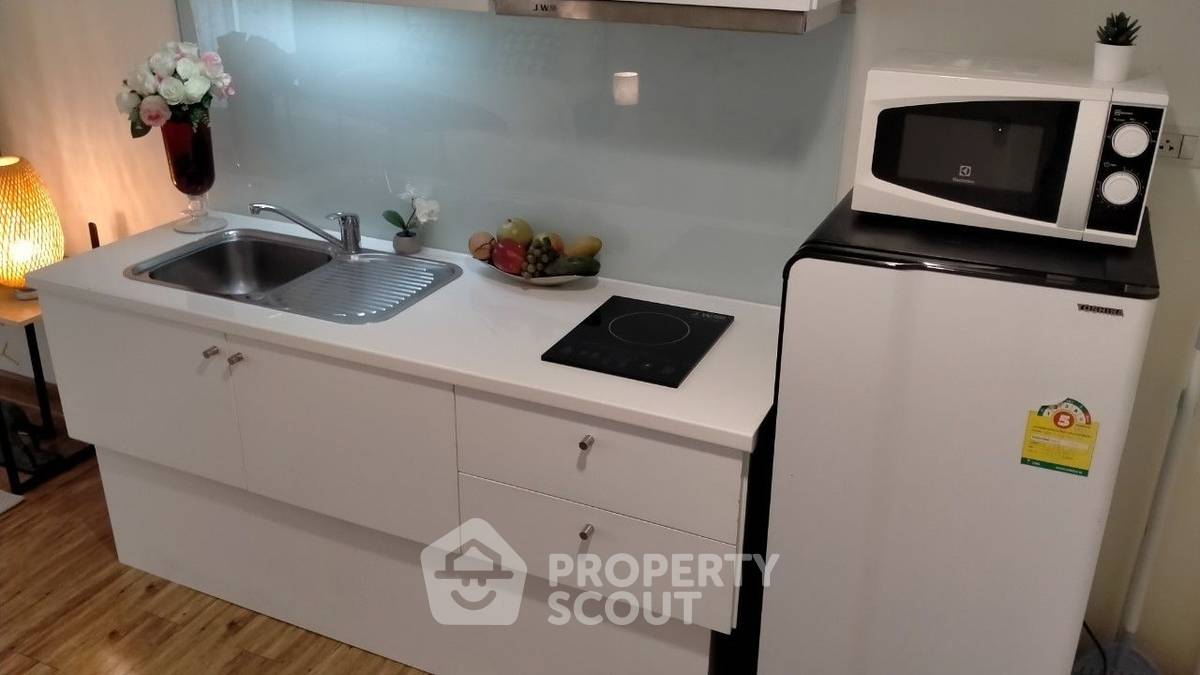 picture 1-BR Condo at J.W. Boulevard Srivara Condominium in Phlapphla (ID 2292564) - 17/19