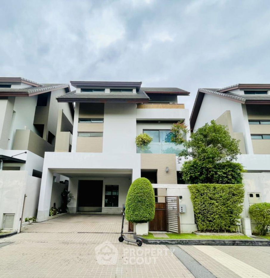 picture 4-BR House at Private Nirvana Residence North-East in Khlong Chan (ID 1775049) - 1/26