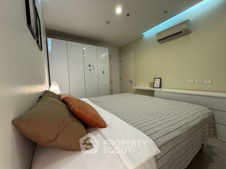 picture 2-BR Condo at T.c. Green Rama 9 near MRT Phra Ram 9 (ID 1518133) - 4/14