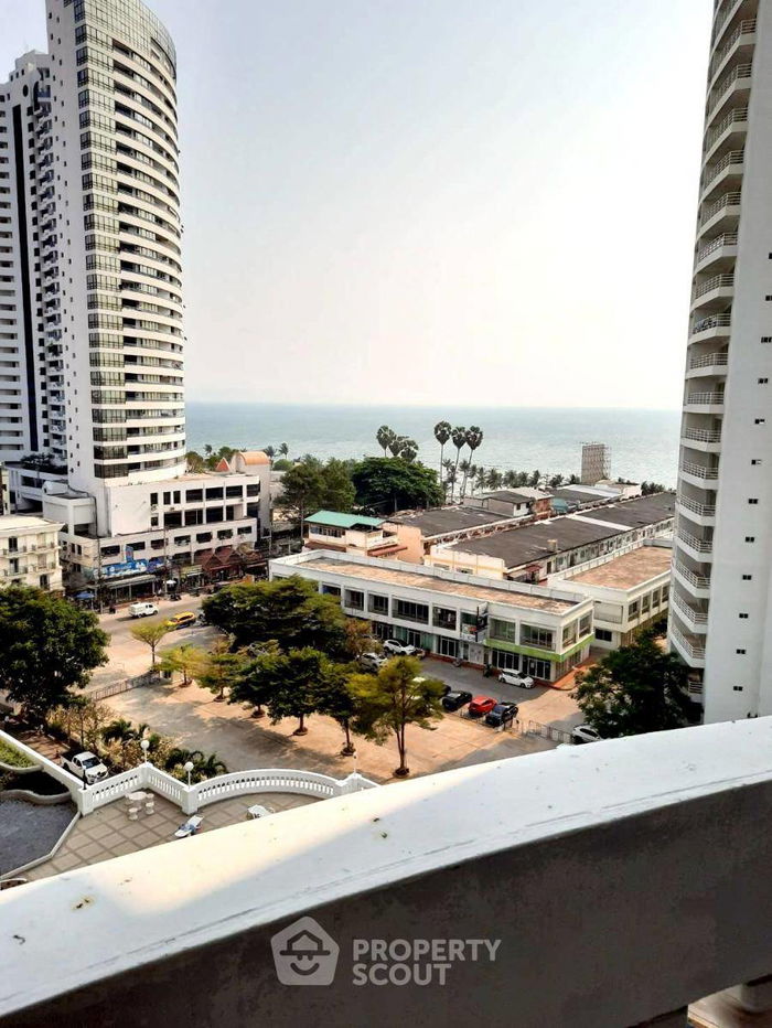 picture 3-BR Condo at Jomtien Complex Condotel close to Jomtien Beach (ID 1000711) - 2/7