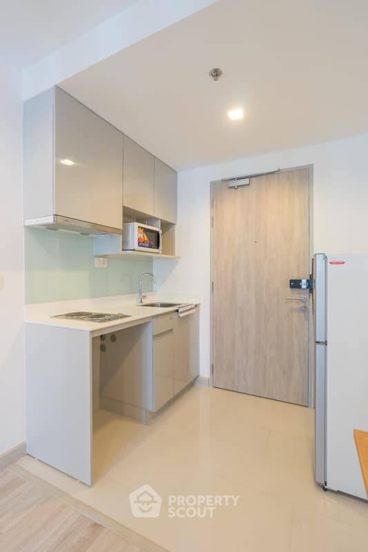 picture 1-BR Condo at Ideo Mobi Rama 9 near MRT Phra Ram 9 (ID 500930) - 2/6