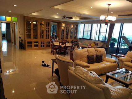 คอนโด 3-ห้องนอน ที่ รอยัล ริเวอร์ เพลส คอนโดมิเนียม ใน บางโพงพาง (ID 1073938)