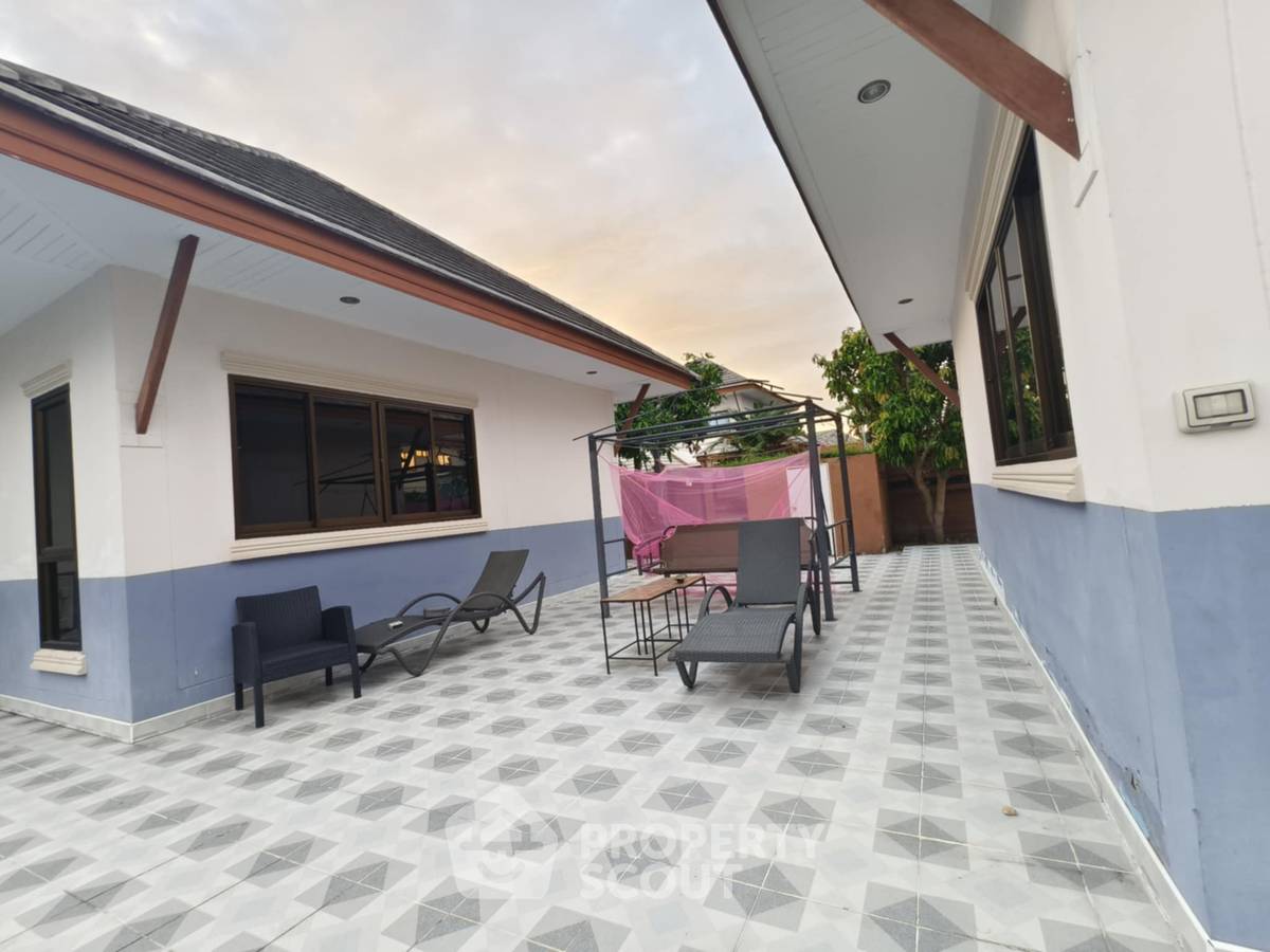 รูป บ้าน 10-ห้องนอน ที่ บ้านดุสิต พัทยา พาร์ค ใกล้ เมืองพัทยา (ID 2245157) - รูปที่ 14/16