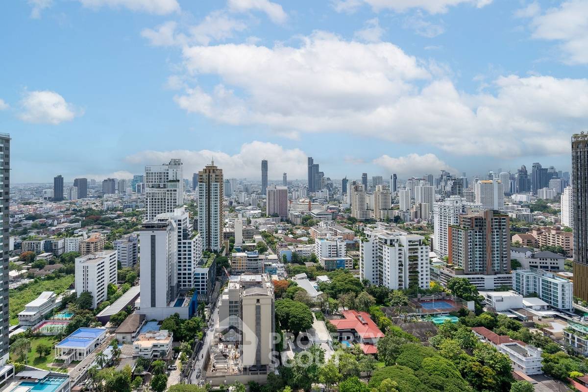 picture BRAND NEW PENTHOUSE WITH CITY AND RIVER VIEWS BEHIND EMQUARTIER IN PHROM PHONG (ID 1491574) - 26/40