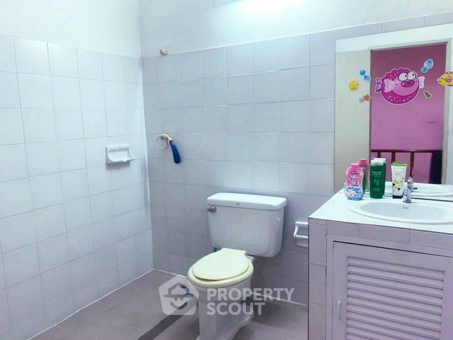 รูป ทาวน์เฮาท์ 4-ห้องนอน ที่ สินวงศ์ การ์เด้น ใน บางแค (ID 1445975) - รูปที่ 5/10