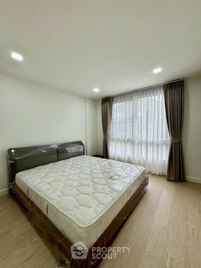 picture 1-BR Condo at Sathorn Plus-By The Garden near MRT Khlong Toei (ID 2131800) - 6/21