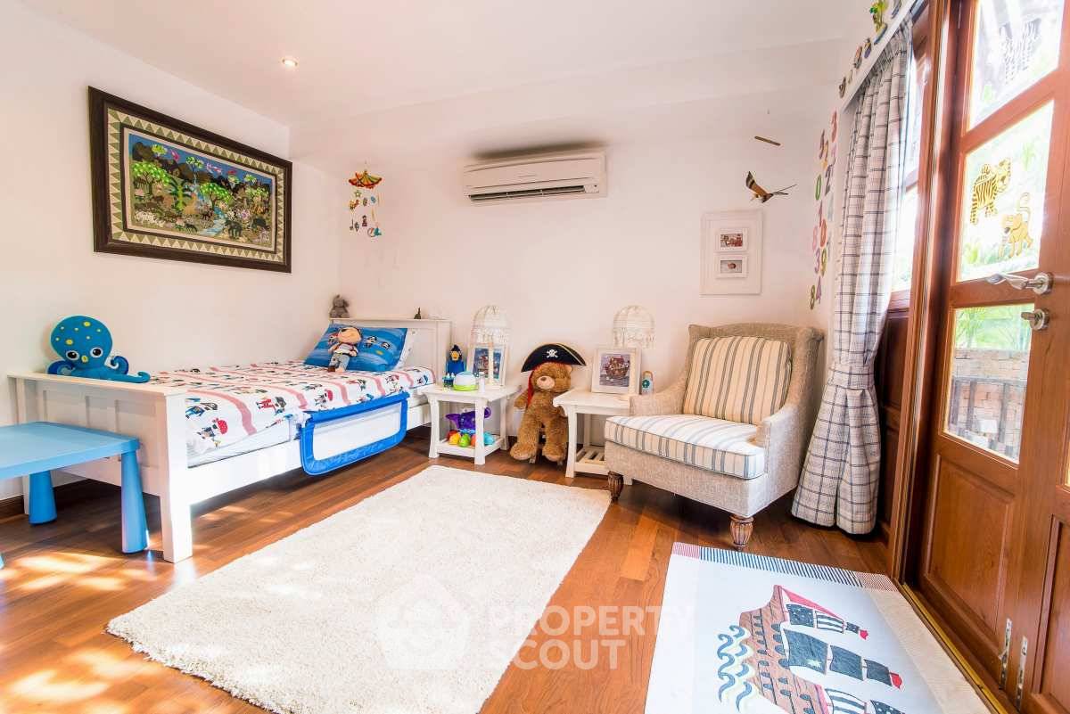 รูป บ้าน 6-ห้องนอน ที่ ปาล์มฮิลส์ กอล์ฟ คลับ แอนด์ เรสซิเดนซ์ ใกล้ เดอะ เวเนเซีย (ID 1268455) - รูปที่ 18/41