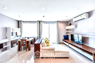 Condos for sale : 2-BR Condo at Villa Sathorn near BTS Krung Thon Buri (ID 2007359)