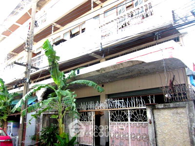 Townhouses for sale Siam University : 4-BR Townhouse in Bang Khun Thian (ID 2028051)