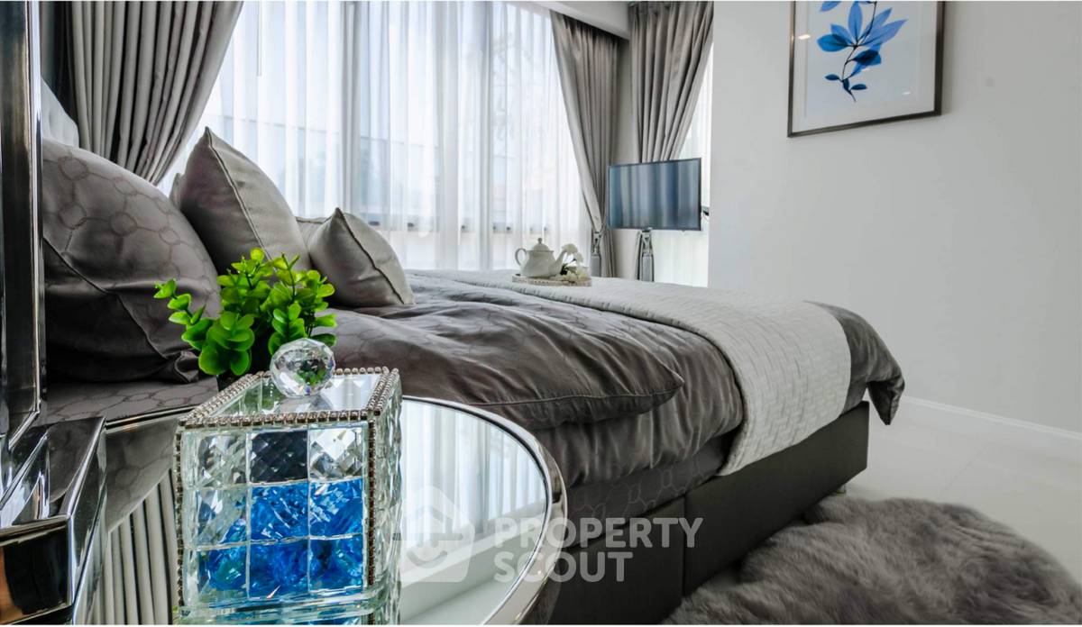 picture 2-BR Condo at The Jewel Condominium close to Phratamnak (ID 1134164) - 2/12