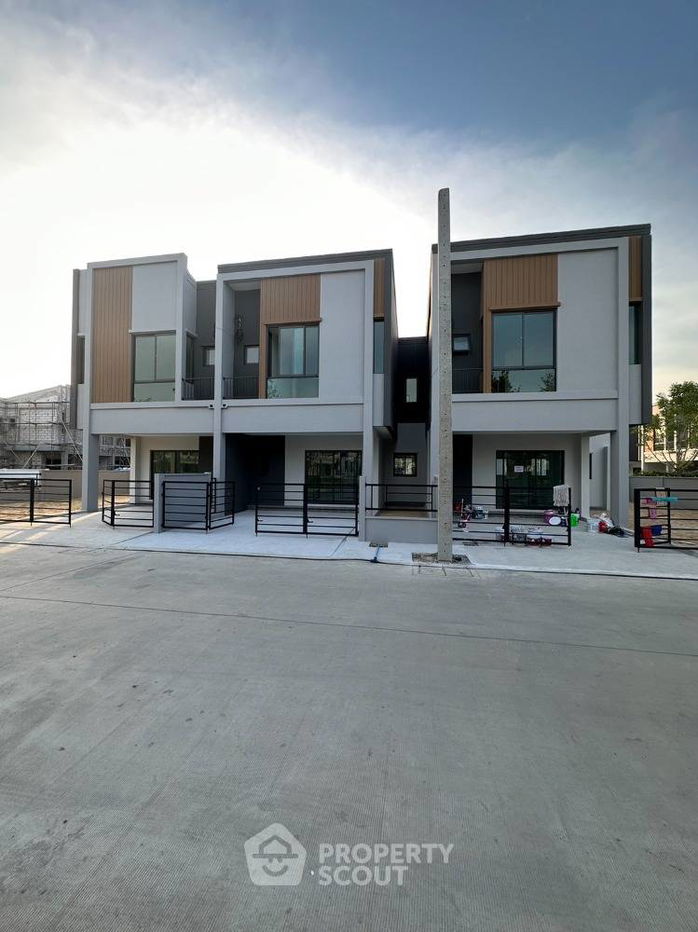 รูป ทาวน์เฮาท์ 3-ห้องนอน ใน บางแก้ว (ID 1926975) - รูปที่ 26/34