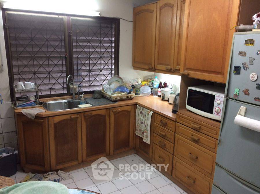 รูป บ้าน 5-ห้องนอน ที่ ลักซ์ 35 รัชดา-ลาดพร้าว ใน จันทรเกษม (ID 2245630) - รูปที่ 9/9