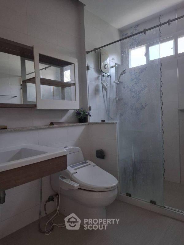 picture 3-BR House at Manthana Rama 9 – Srinakarin in Hua Mak (ID 2150267) - 8/10