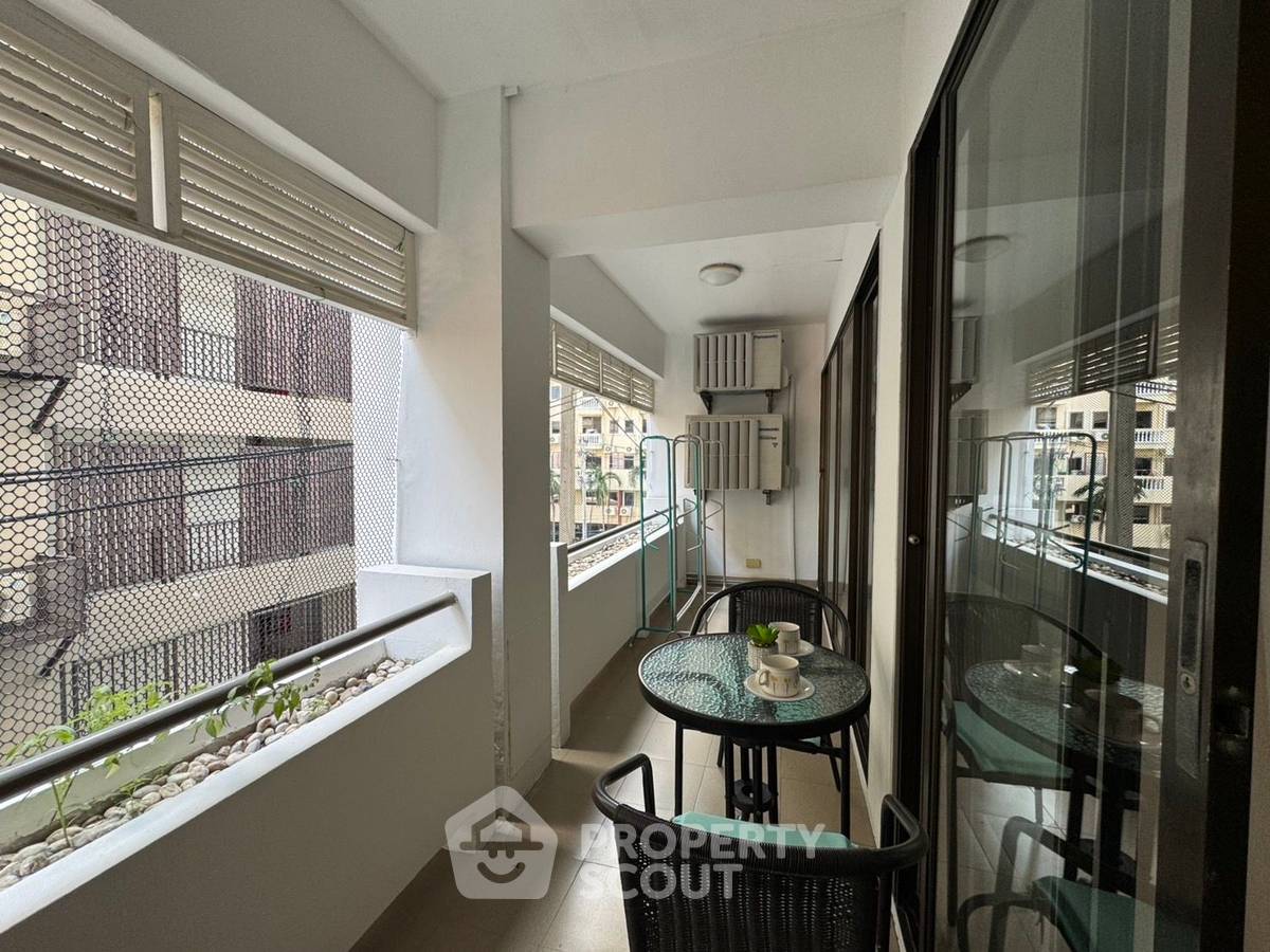 picture 2-BR Condo at Yada Residental Condominium near BTS Phrom Phong (ID 1947064) - 8/18