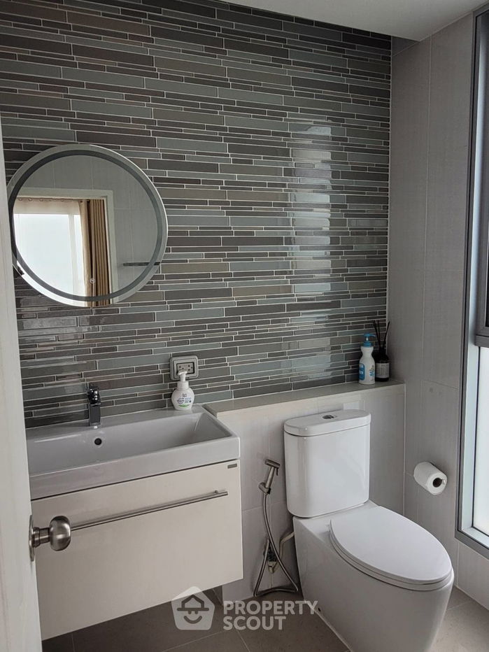 picture 2-BR Condo at Life @ Ladprao 18 near MRT Lat Phrao (ID 1589907) - 11/11