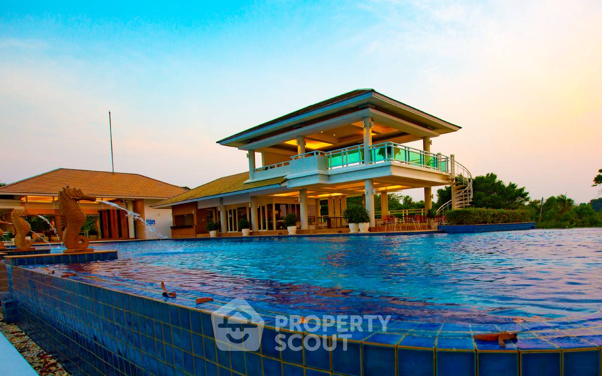 picture 3-BR Villa at Baan Talay Pattaya in Na Chom Thian (ID 1334665) - 2/25