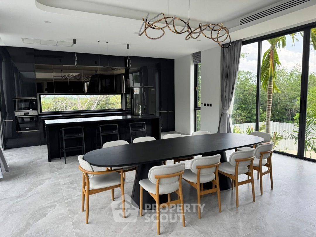 รูป วิลล่า 5-ห้องนอน ที่ เดอะ เมนารา ลักชัวรี ใน ศรีสุนทร (ID 2161801) - รูปที่ 5/9