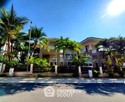 บ้านเดี่ยว หาดบางเสร่ : วิลล่า 3-ห้องนอน ที่ บ้านทะเลพัทยา ใน นาจอมเทียน (ID 2110570)