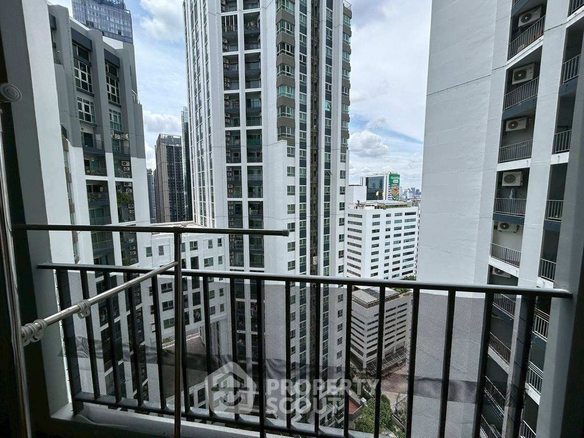 picture 3-BR Condo at Belle Grand Rama 9 near MRT Phra Ram 9 (ID 2289554) - 7/27