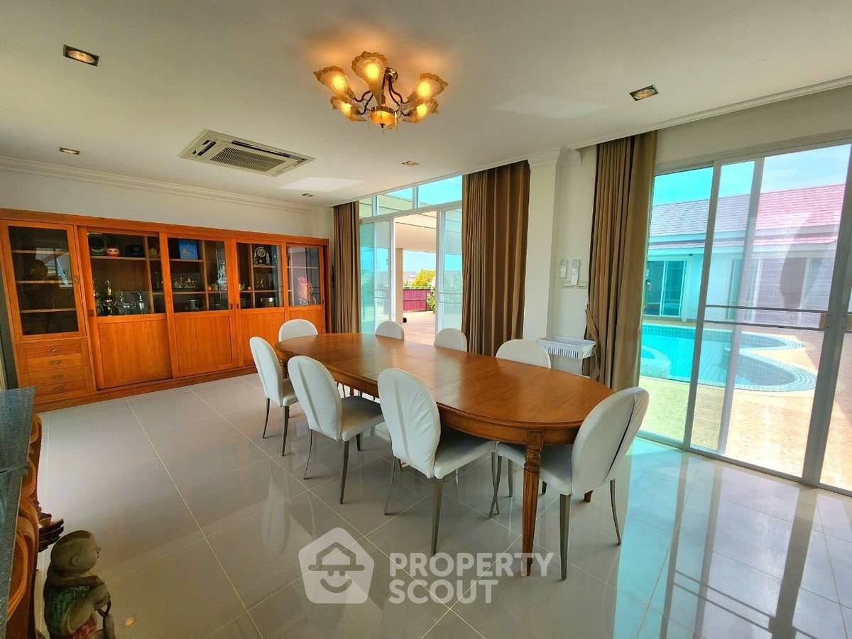 รูป วิลล่า 5-ห้องนอน ที่ บ้านโชคชัย 4 บางเสร่ ใน บางเสร่ (ID 2111281) - รูปที่ 6/21