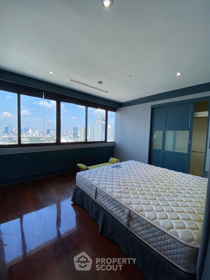 picture 3-BR Condo at Royal River Place in Bang Phong Phang (ID 708270) - 14/33