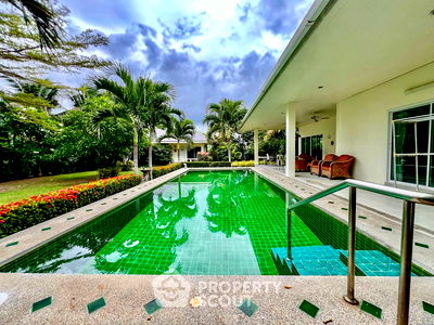 Houses for sale  Nong Phran Phuk Prachuap Khiri Khan : 5-BR Villa in Thap Tai (ID 1728228)