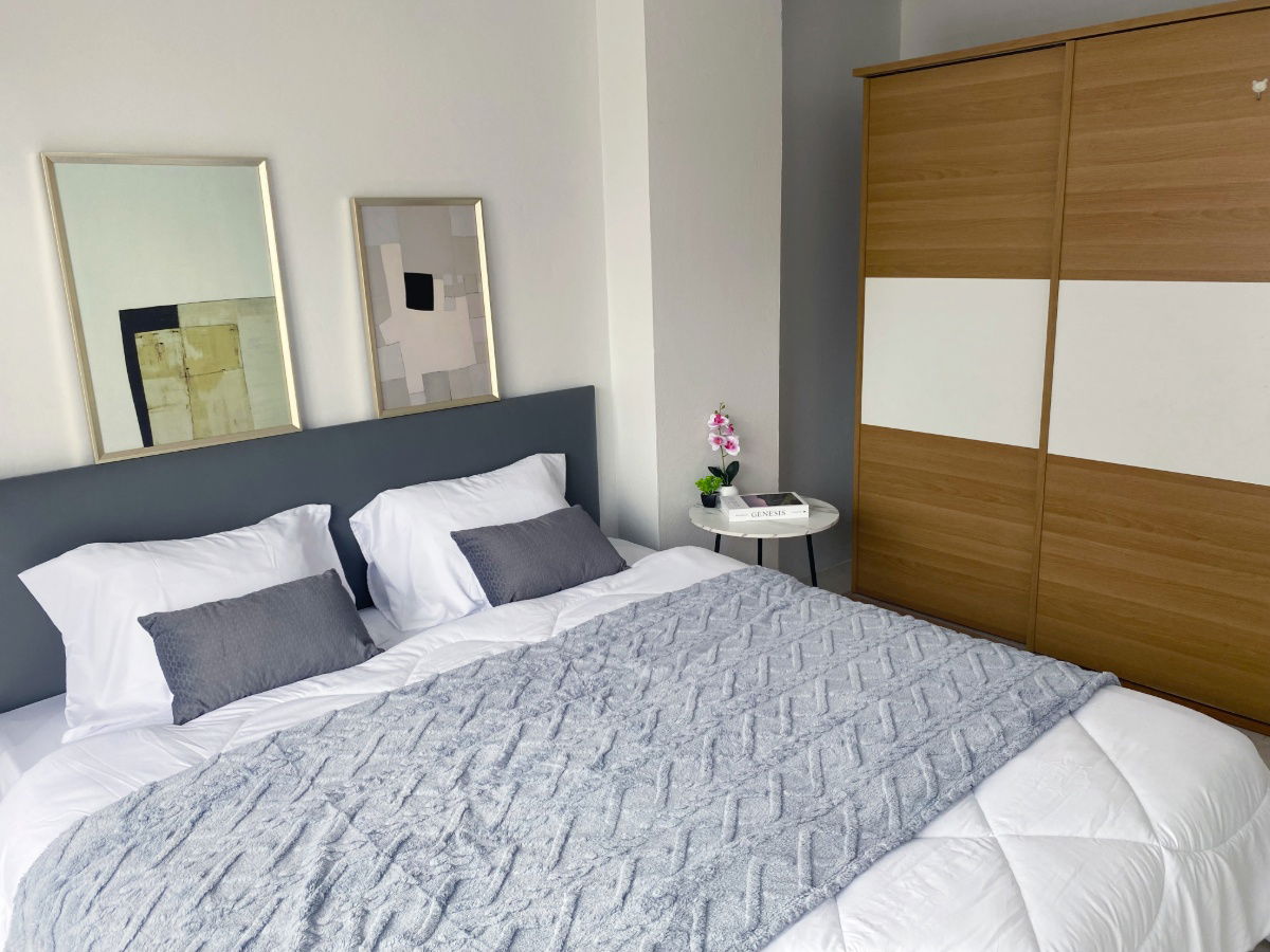 picture 📌For Sale !! 🔥 Big room, cheap for sale Can raise animals With private parking 💥 Ban Sukhothai Condo, Soi Ram 30/1 ✅ Near 2 BTS !! - 10/26
