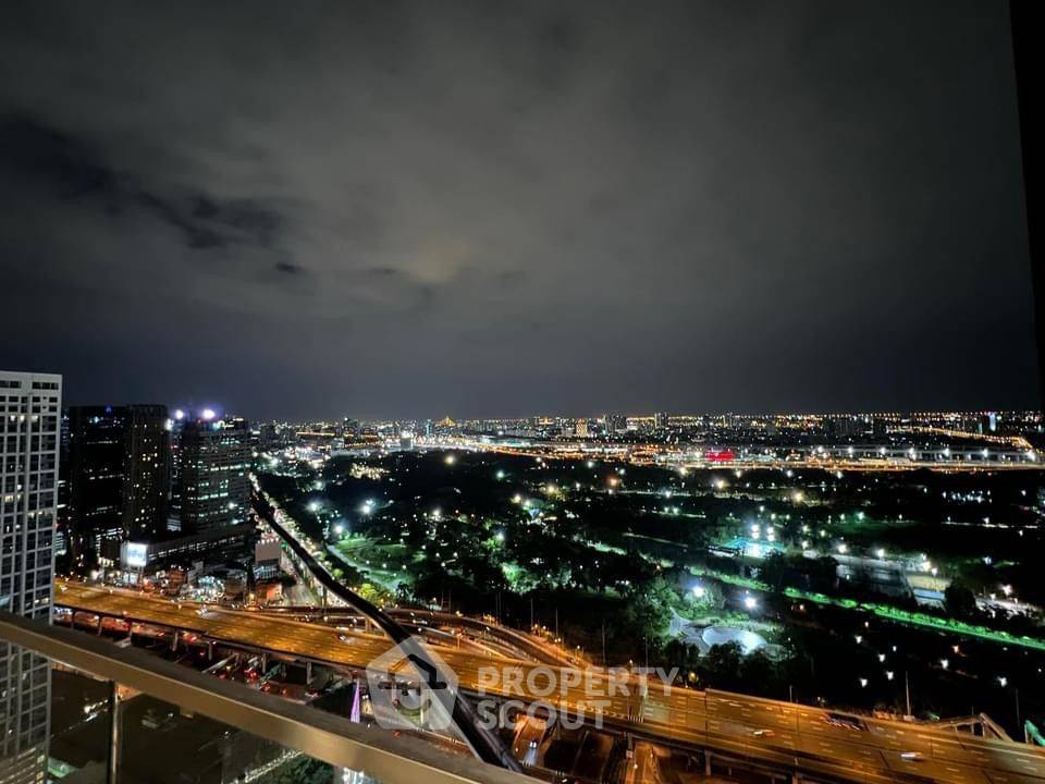 picture 2-BR Condo at The Crest Park Residences near MRT Phahon Yothin (ID 1573270) - 12/12