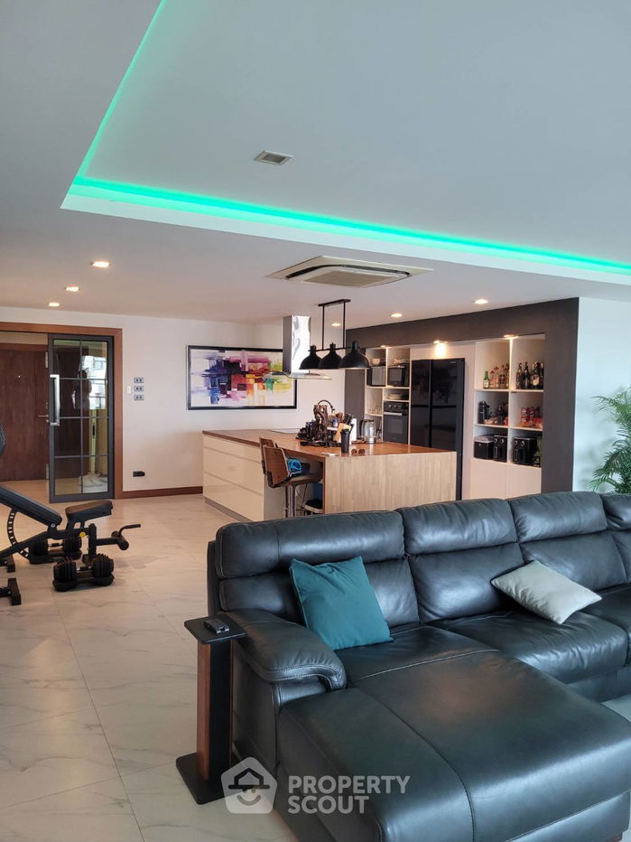 picture 3-BR Condo at Tropicana Condotel Pratumnak close to Phratamnak (ID 1920851) - 5/24