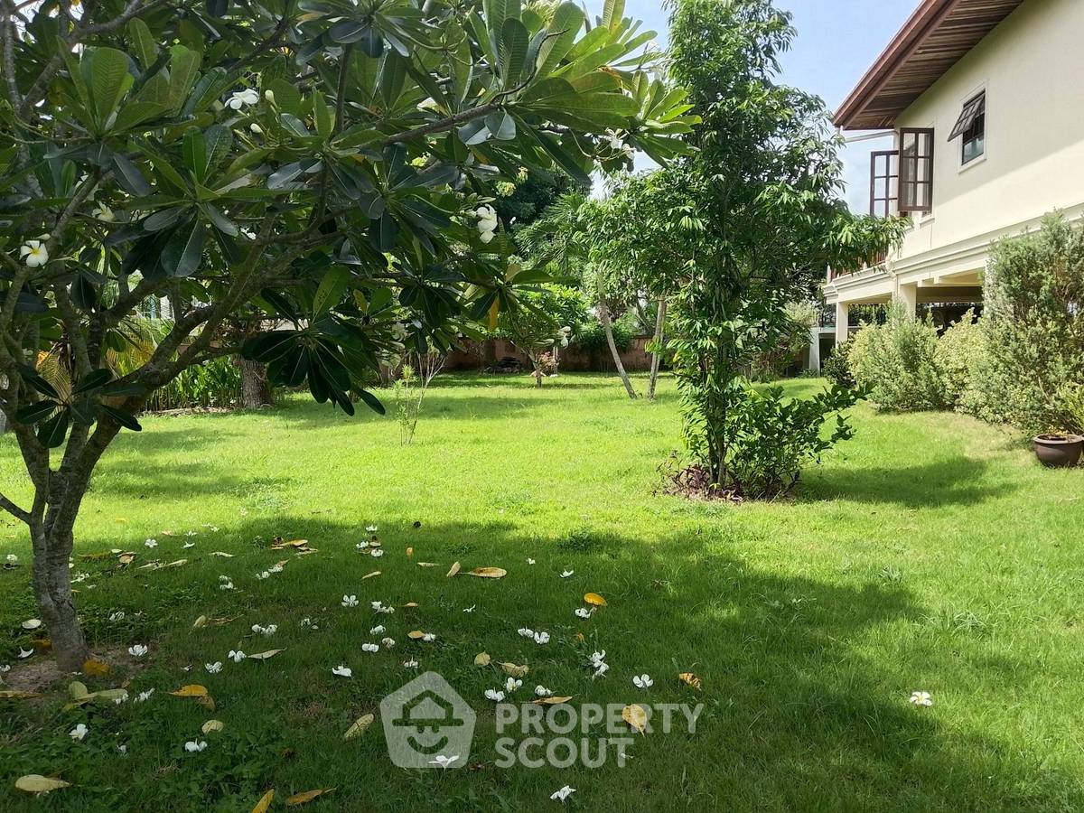 picture 3-BR Villa close to Huai Yai (ID 2146445) - 17/18