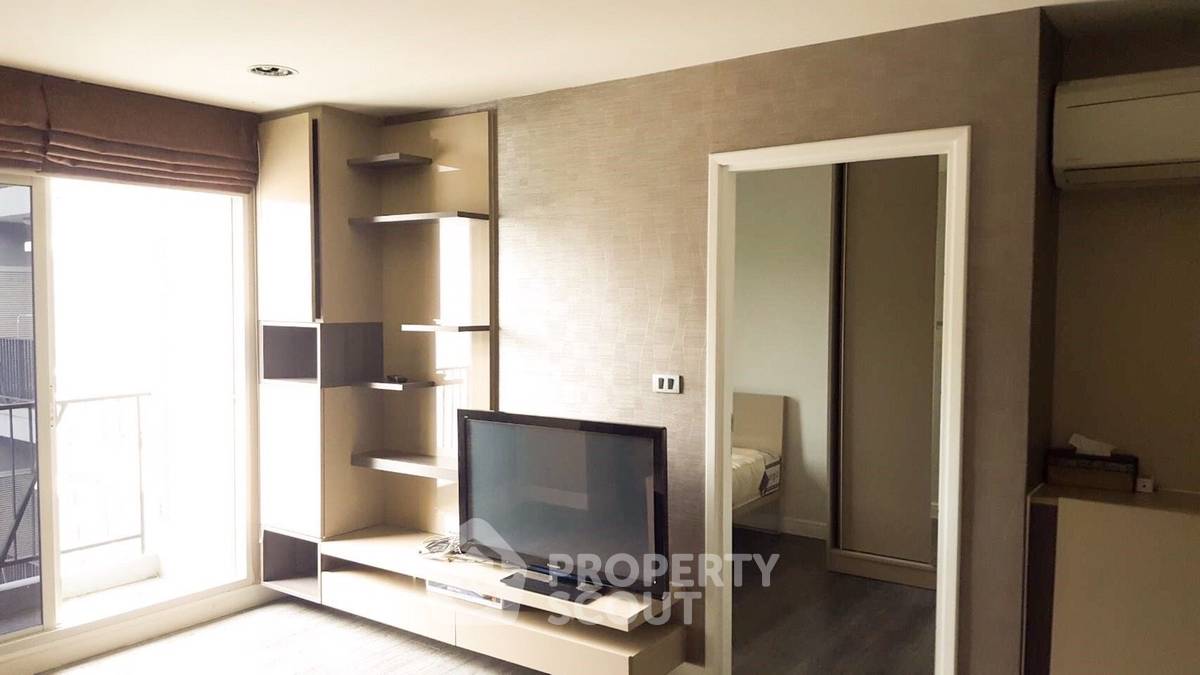 picture 2-BR Condo at The Crest Sukhumvit 49 near BTS Thong Lor (ID 993083) - 8/30